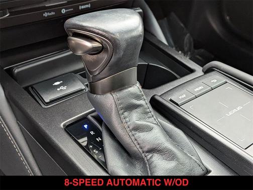 2022 Lexus ES 250 Base