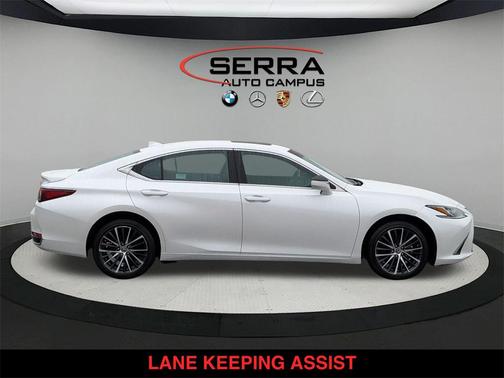 2022 Lexus ES 250 Base