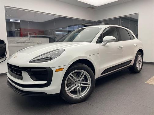 2026 Porsche Macan 