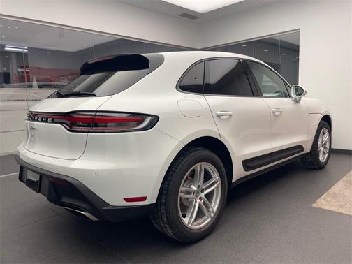 2026 Porsche Macan 