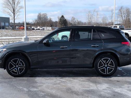 2026 Mercedes-Benz GLC 300 4MATIC