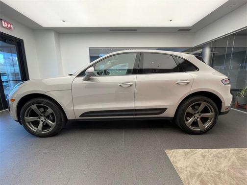 2025 Porsche Macan 