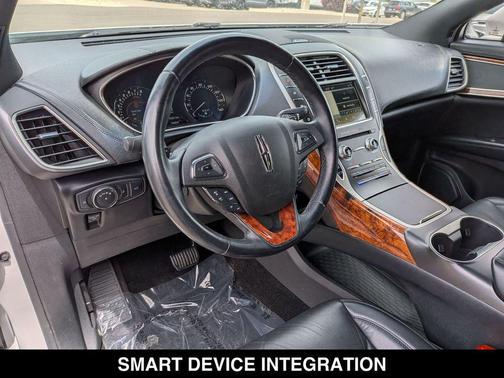 White Platinum 2018 Lincoln MKX Reserve