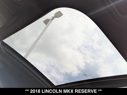 White Platinum 2018 Lincoln MKX Reserve