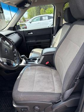 Brilliant Silver Clearcoat Metallic 2009 Ford Flex SE