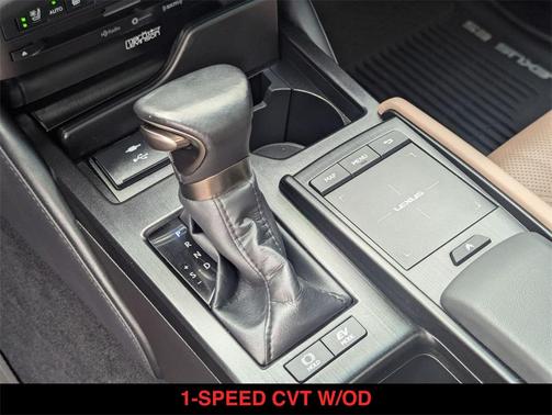 2022 Lexus ES 300h Luxury
