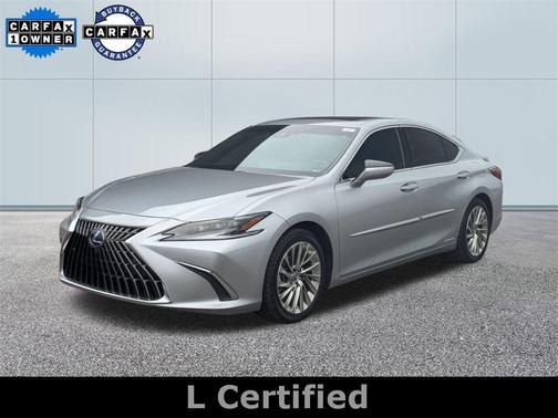 2022 Lexus ES 300h Luxury
