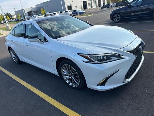 2023 Lexus ES 350 Luxury