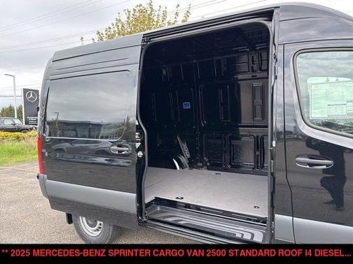 2025 Mercedes-Benz Sprinter 2500 Standard Roof