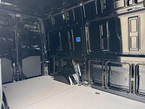 2025 Mercedes-Benz Sprinter 2500 Standard Roof
