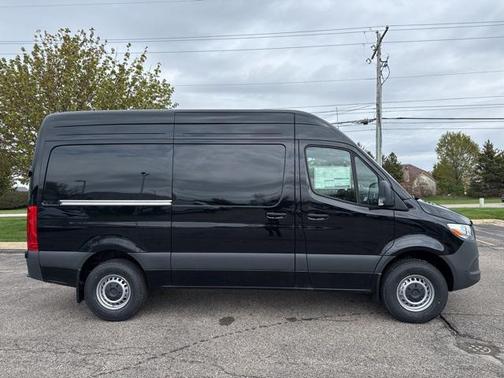 2025 Mercedes-Benz Sprinter 2500 Standard Roof