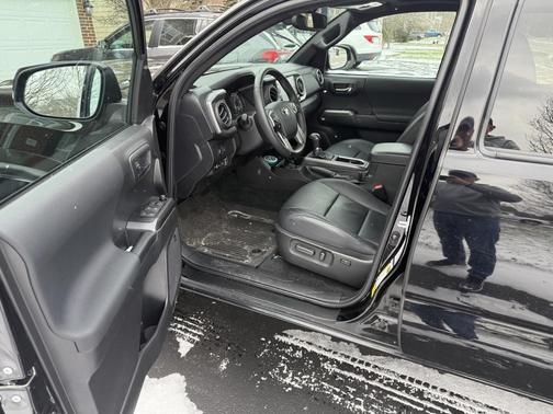 2023 Toyota Tacoma TRD Sport