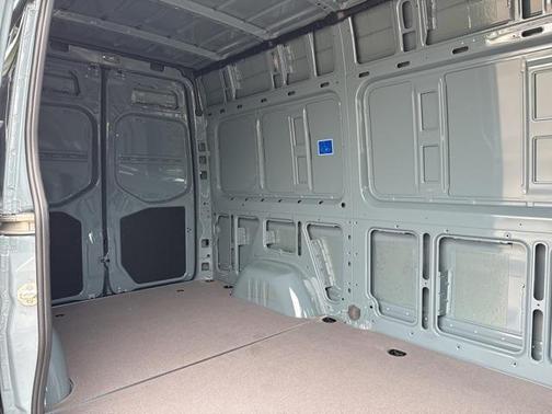 2025 Mercedes-Benz Sprinter 2500 Standard Roof