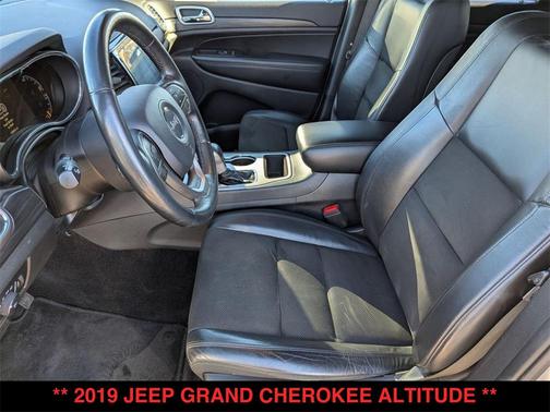 2019 Jeep Grand Cherokee Altitude