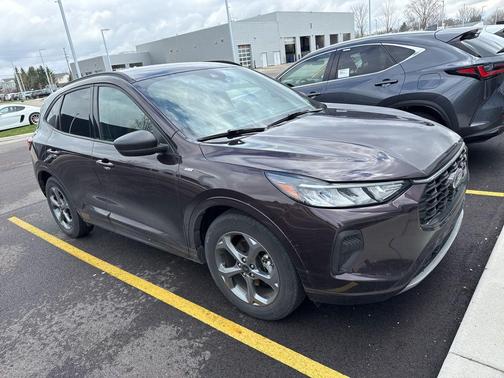 Cinnabar Red Metallic Premium Colorant 2023 Ford Escape ST-Line