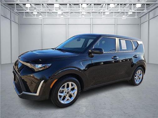 2023 Kia Soul LX (IVT) Hatchback