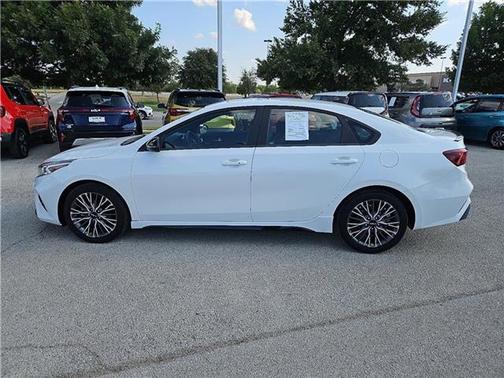 2024 Kia Forte GT-Line (IVT) Sedan