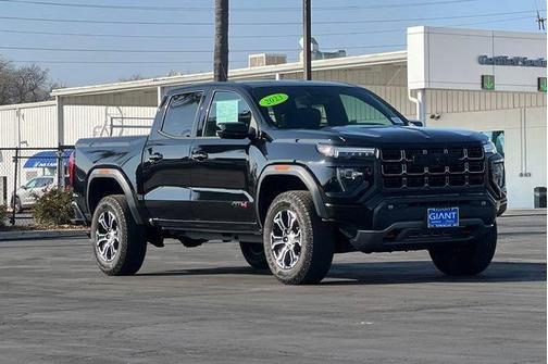 2023 GMC Canyon AT4
