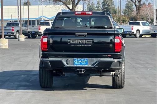 2023 GMC Canyon AT4