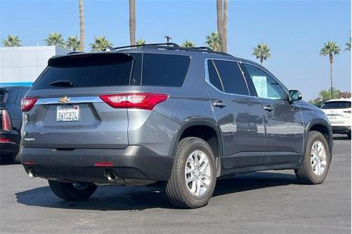 2021 Chevrolet Traverse LT Cloth