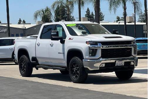 Iridescent Pearl Tricoat 2021 Chevrolet Silverado 2500 LT