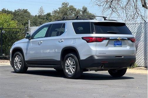 2022 Chevrolet Traverse LT Leather