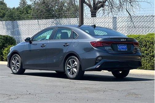 2022 Kia Forte LXS