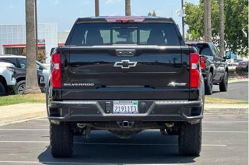 Black 2022 Chevrolet Silverado 1500 ZR2