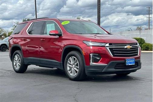 2023 Chevrolet Traverse LT Cloth
