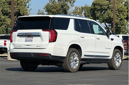 2022 GMC Yukon SLT