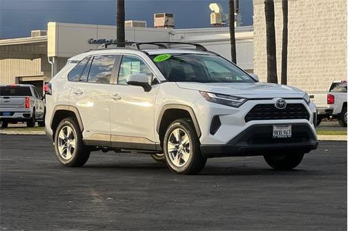 2024 Toyota RAV4 Hybrid XLE