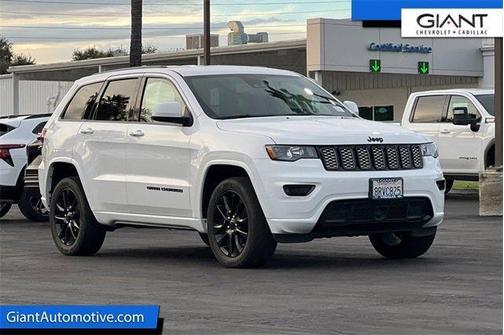 2020 Jeep Grand Cherokee Altitude