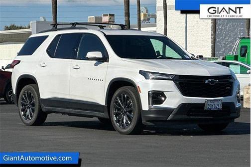 2023 Chevrolet Traverse RS