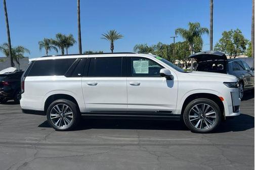 2024 Cadillac Escalade ESV Sport Platinum