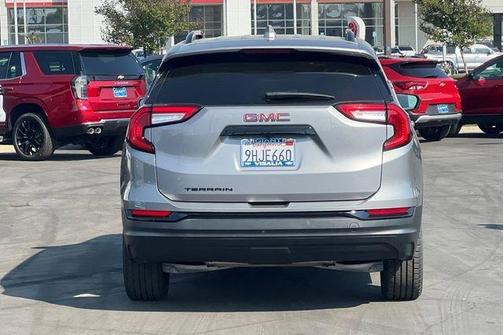 2023 GMC Terrain SLE