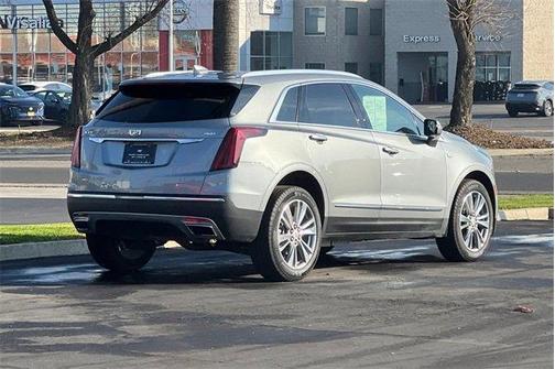 2025 Cadillac XT5 Premium Luxury