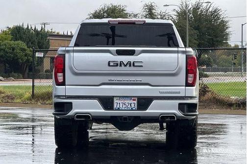 2022 GMC Sierra 1500 Limited Elevation