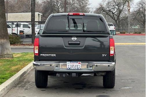 2015 Nissan Frontier SV