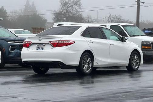 2015 Toyota Camry SE