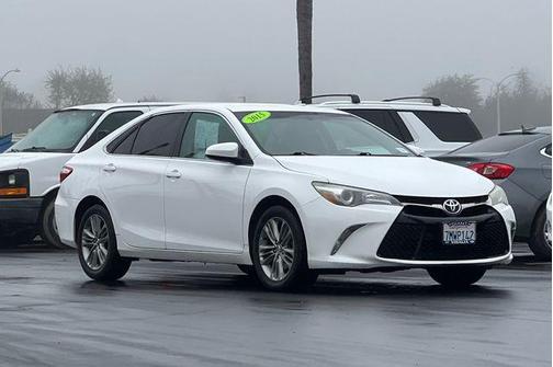 2015 Toyota Camry SE