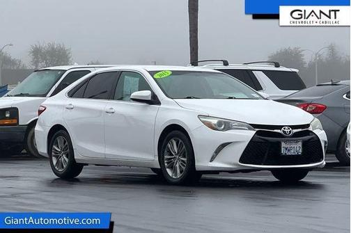2015 Toyota Camry SE