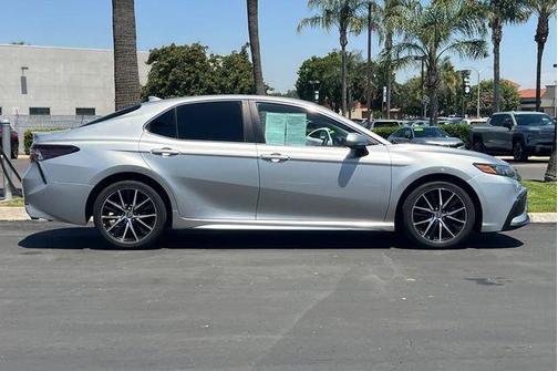 Celestial Silver Metallic 2021 Toyota Camry SE