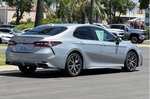 Celestial Silver Metallic 2021 Toyota Camry SE