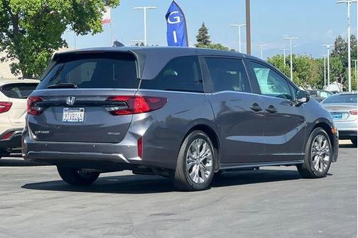 2025 Honda Odyssey Touring