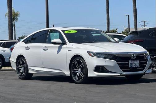 White 2022 Honda Accord Hybrid Touring