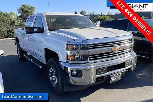 Photo 1 of 2 of 2016 Chevrolet Silverado 2500 LTZ
