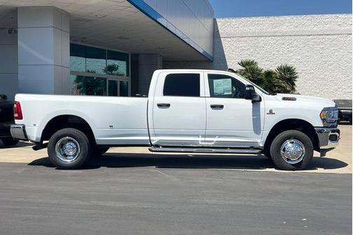 Bright White Clearcoat 2024 RAM 3500 Tradesman