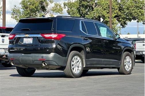 2021 Chevrolet Traverse LT Cloth