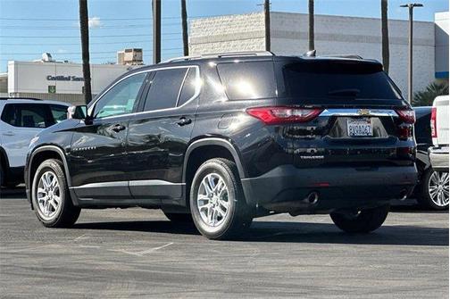 2021 Chevrolet Traverse LT Cloth