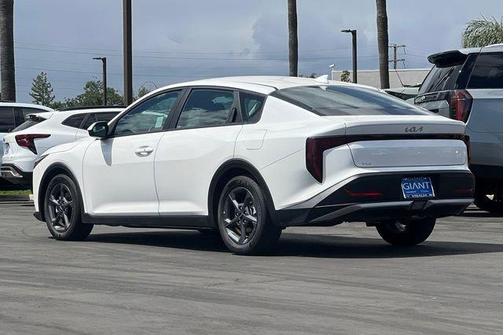 2025 Kia K4 